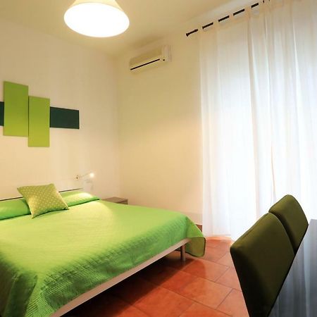 Primo Piano Guesthouse - Bari Policlinico Exterior photo