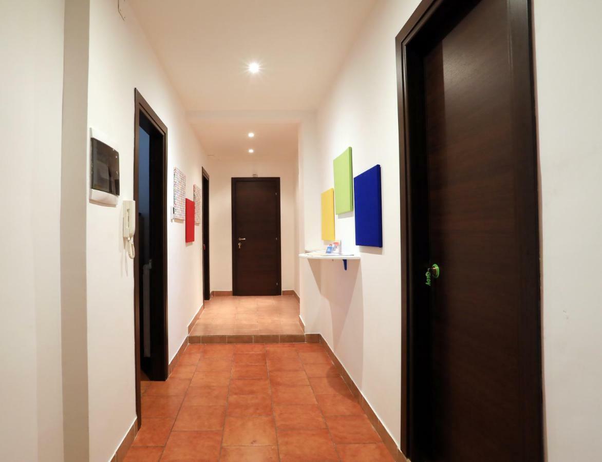 Primo Piano Guesthouse - Bari Policlinico Exterior photo