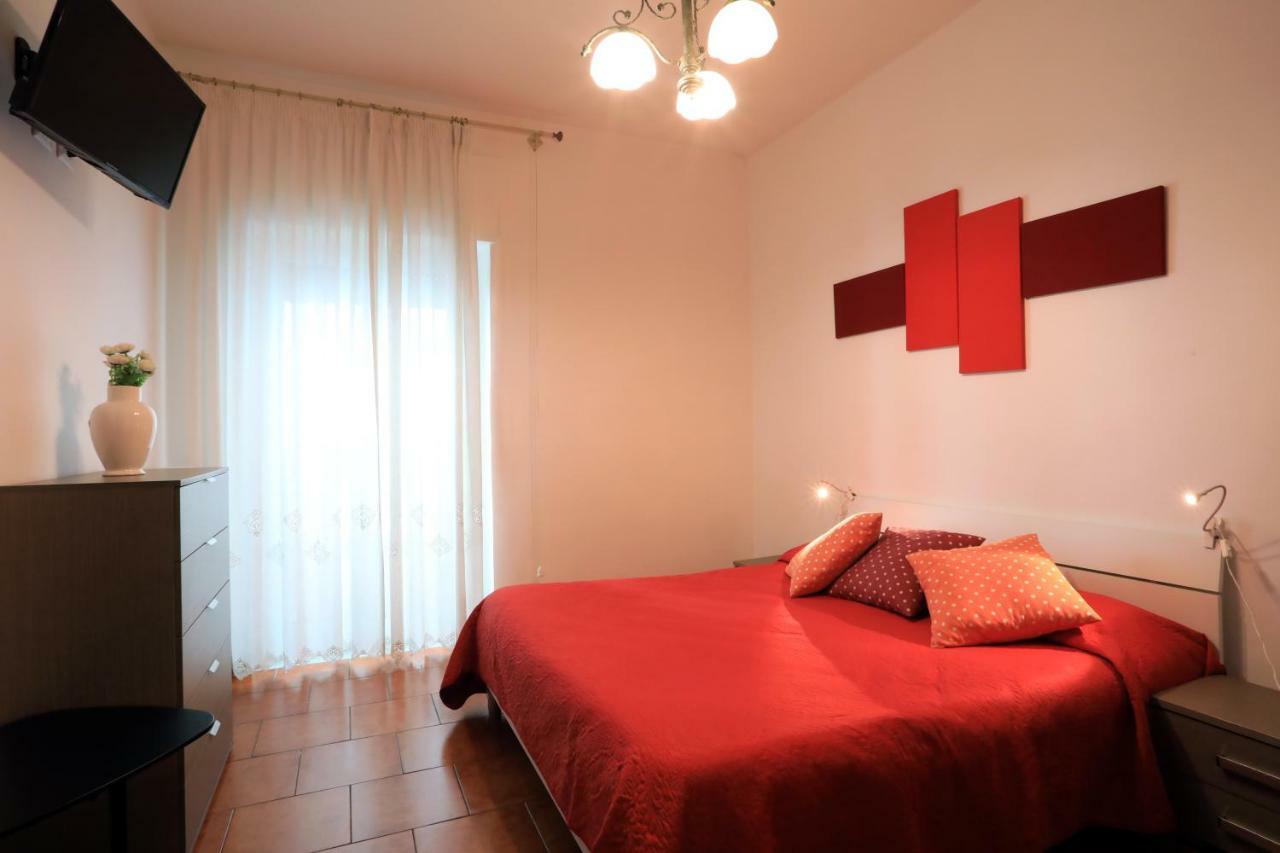 Primo Piano Guesthouse - Bari Policlinico Exterior photo