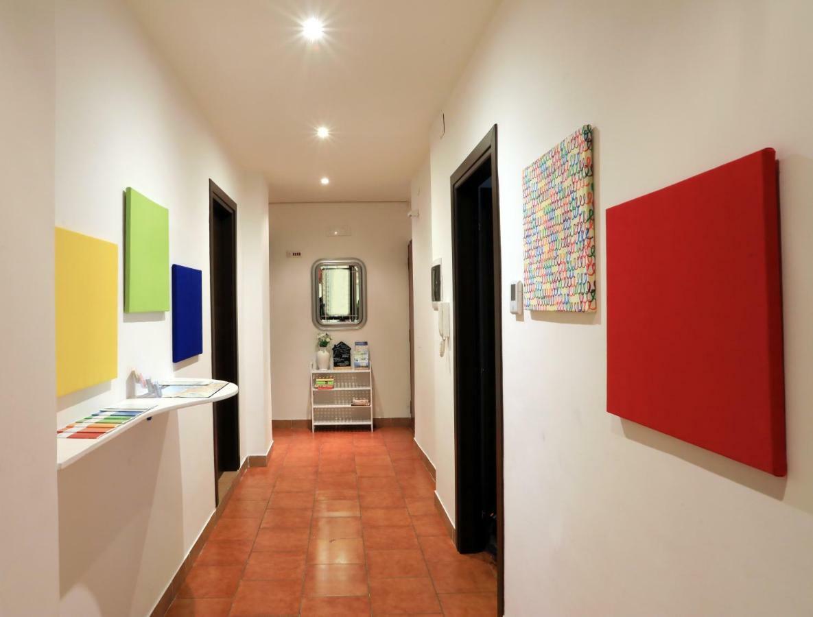 Primo Piano Guesthouse - Bari Policlinico Exterior photo